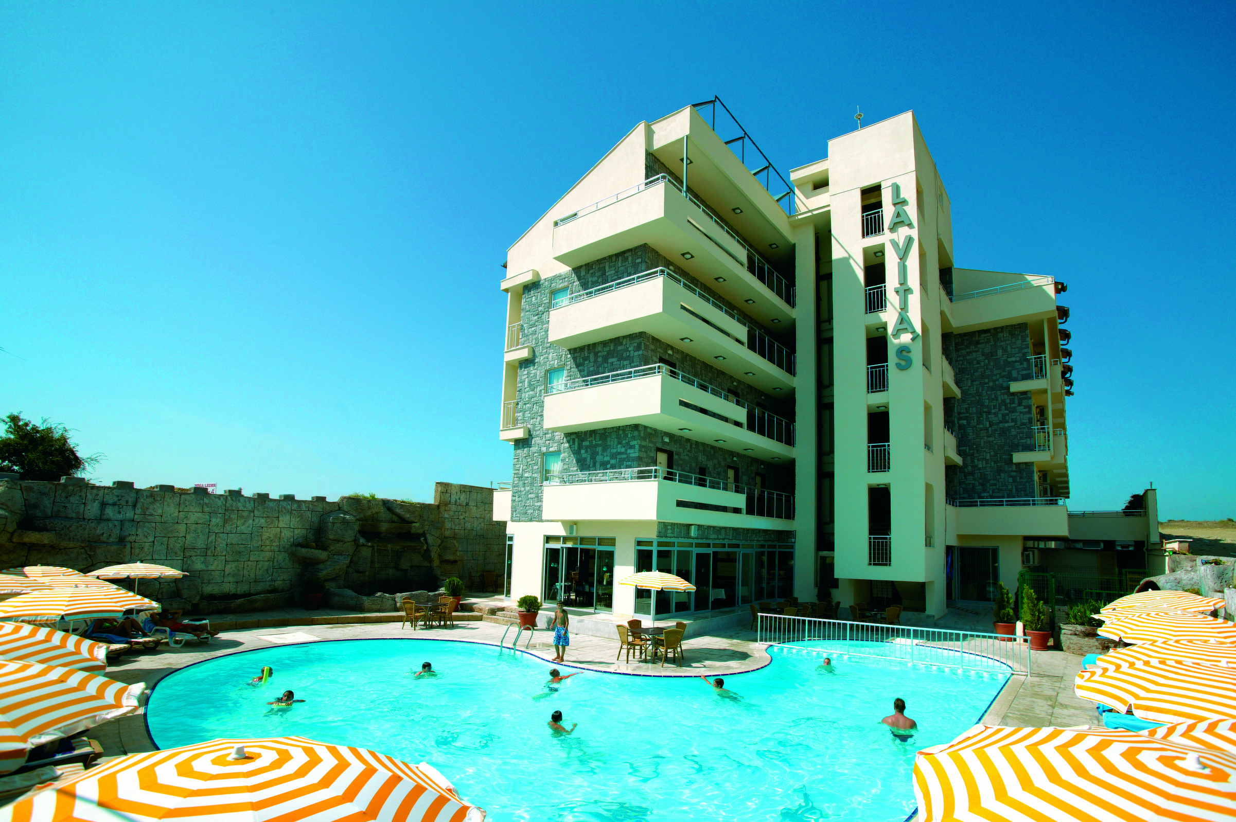La Vita's Hotel