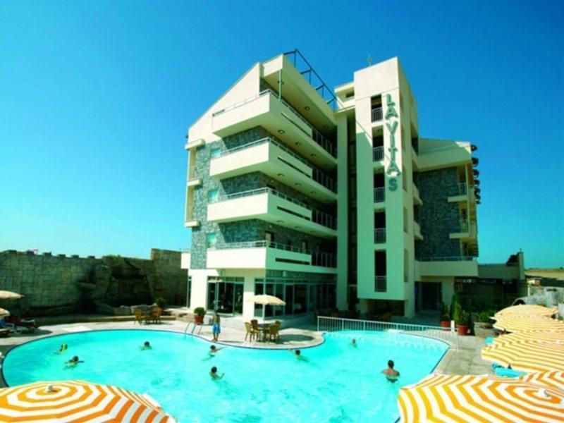 Hotel La Vita's Side